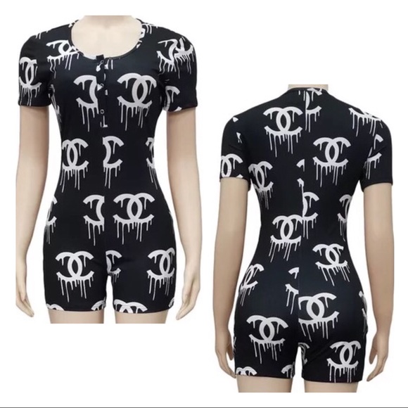 Adult Black/White Onesie - Picture 1 of 1